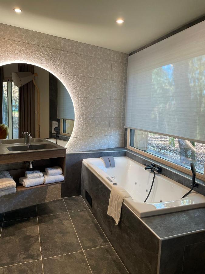 Le Bois Dormant-Hotel Restaurant & Spa Logis Hotel シャンパニョル エクステリア 写真