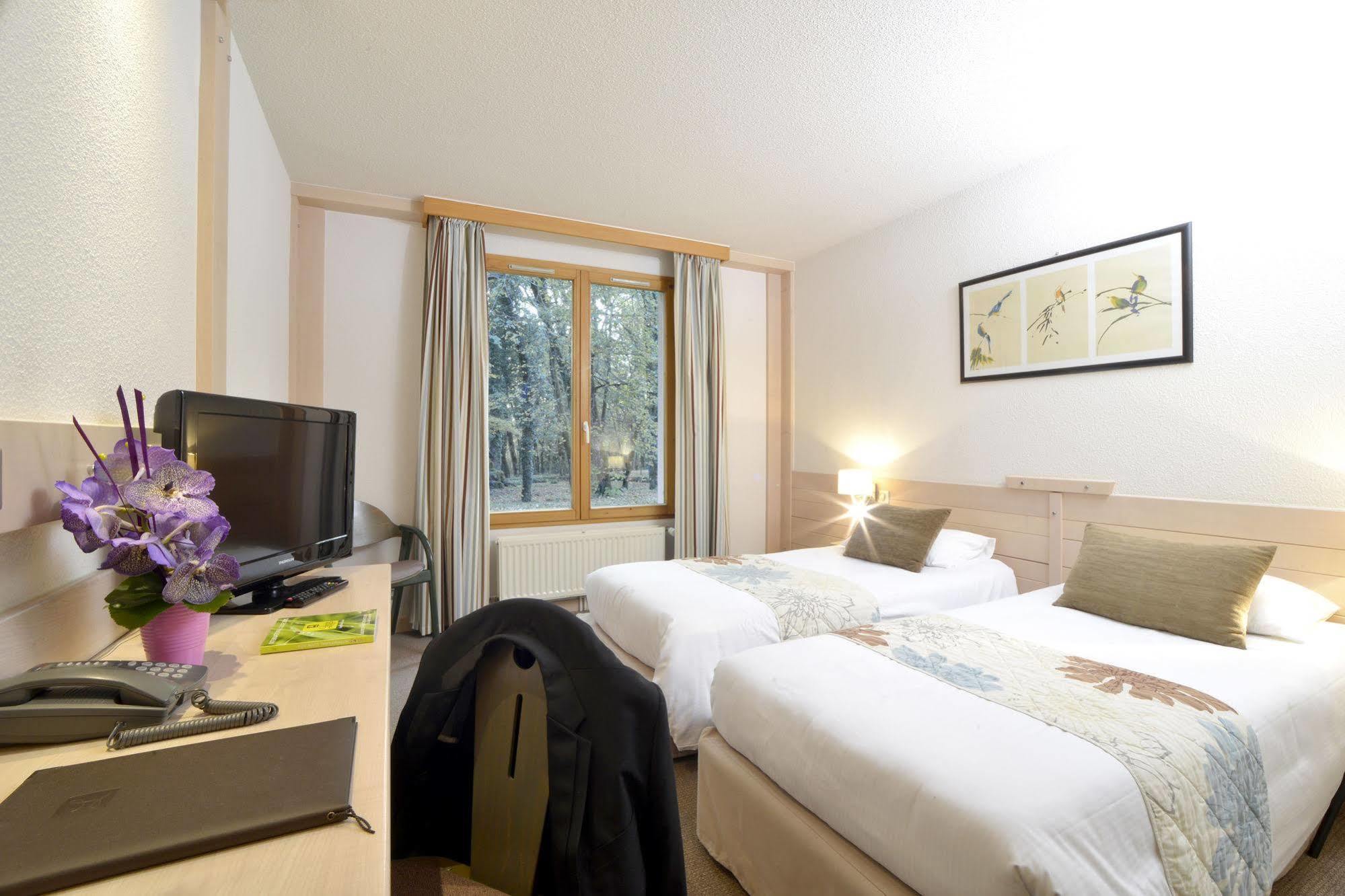 Le Bois Dormant-Hotel Restaurant & Spa Logis Hotel シャンパニョル エクステリア 写真